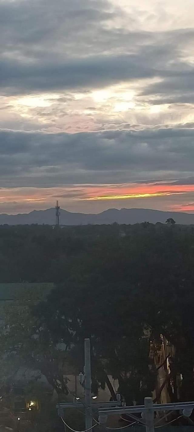 Happy Stays A - Sunset View At Smdc Hope Residences Trece Martires Luaran gambar